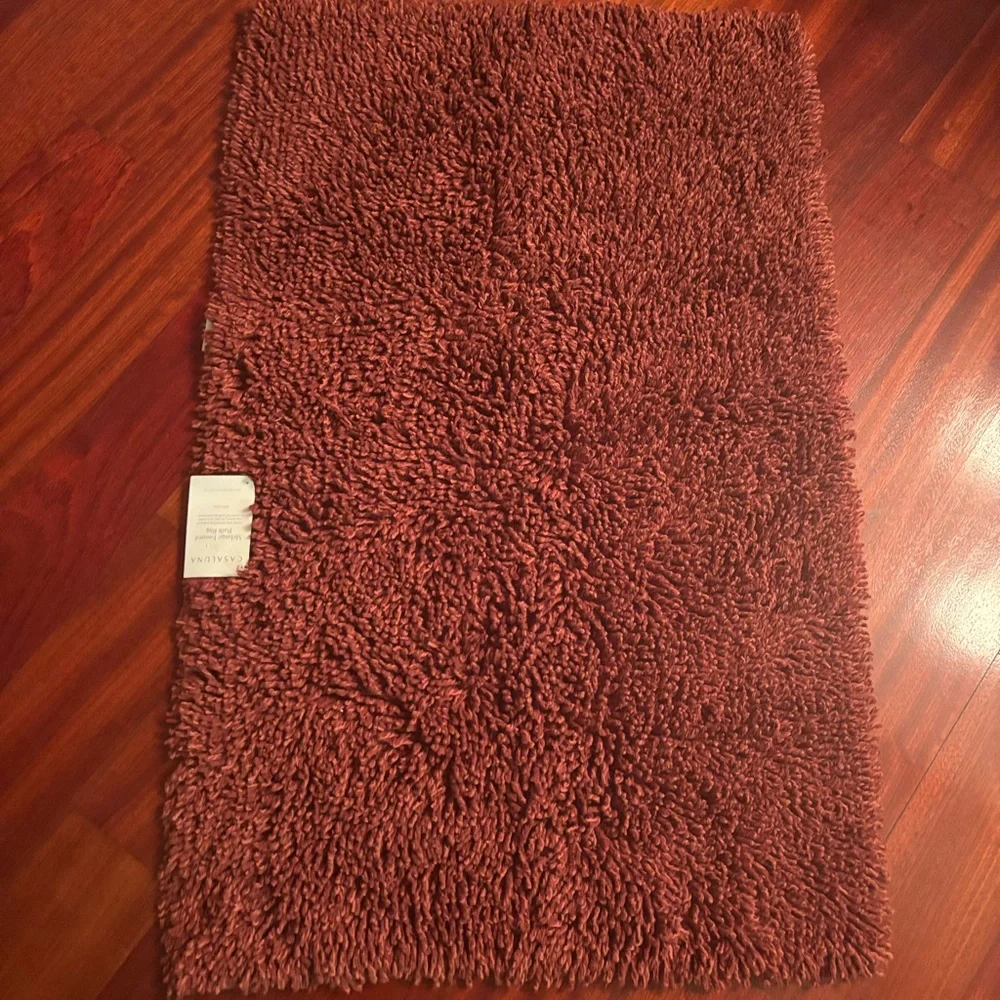 NWT Casaluna Melange Looped Plush Brown Bath Mat
